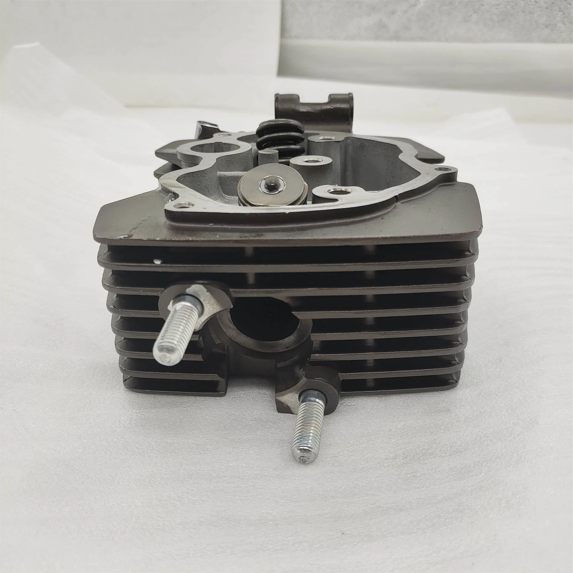 Tricycle engine parts cylinder head assembly
